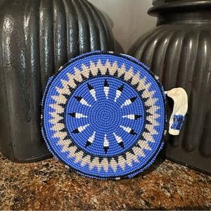 Native American Beaded Circular Coin Purse Wallet Lined leather hide zipper pull